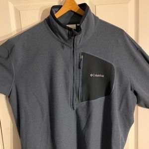 Columbia Blue Men’s sweater half zip wicking